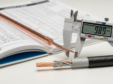 Bảng tra tiết diện, dòng điện và cách chọn cáp điều khiển theo công suất tải – Hướng dẫn kỹ thuật chi tiết